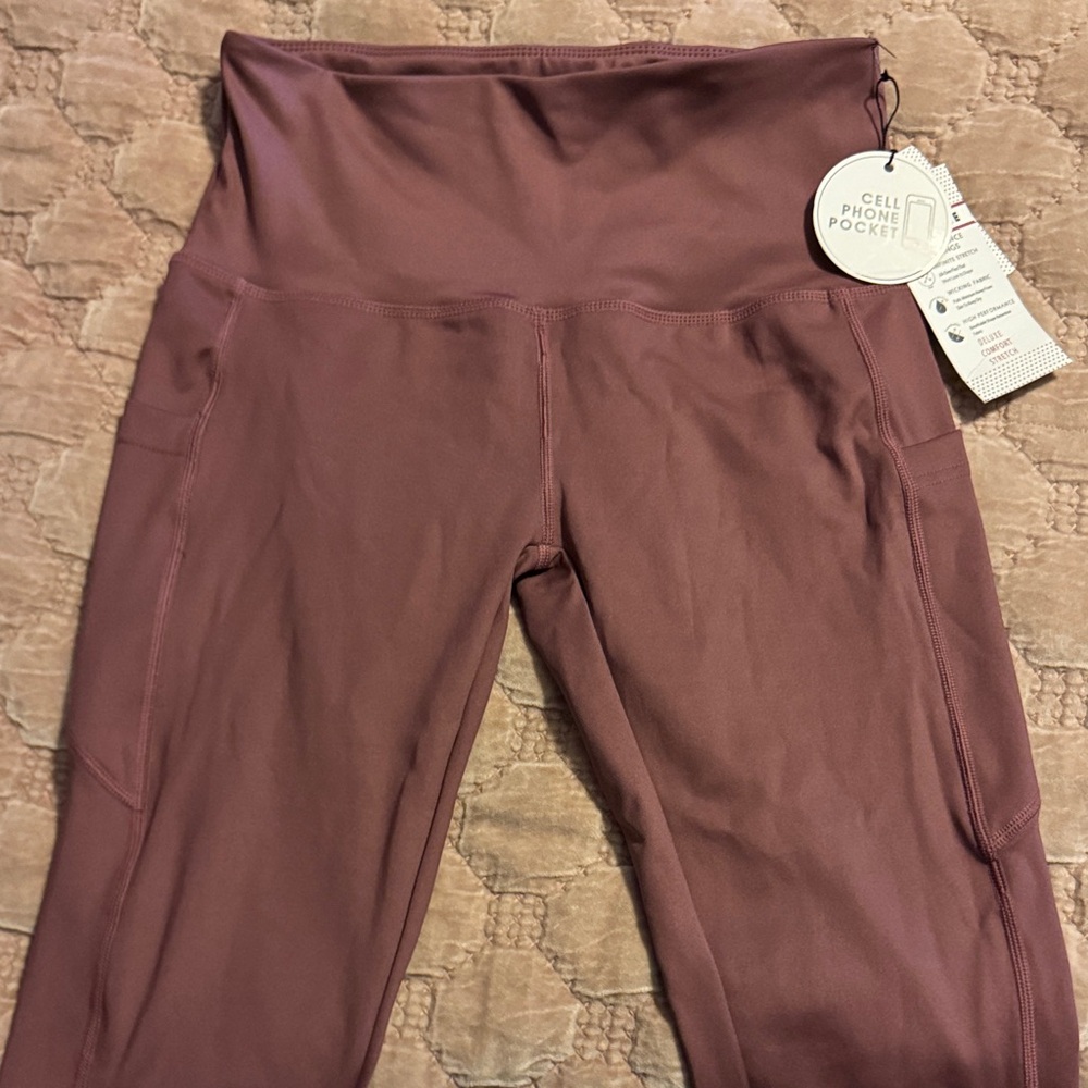 High-Waisted Dusty Rose Leggings with Cell Phone Pocket